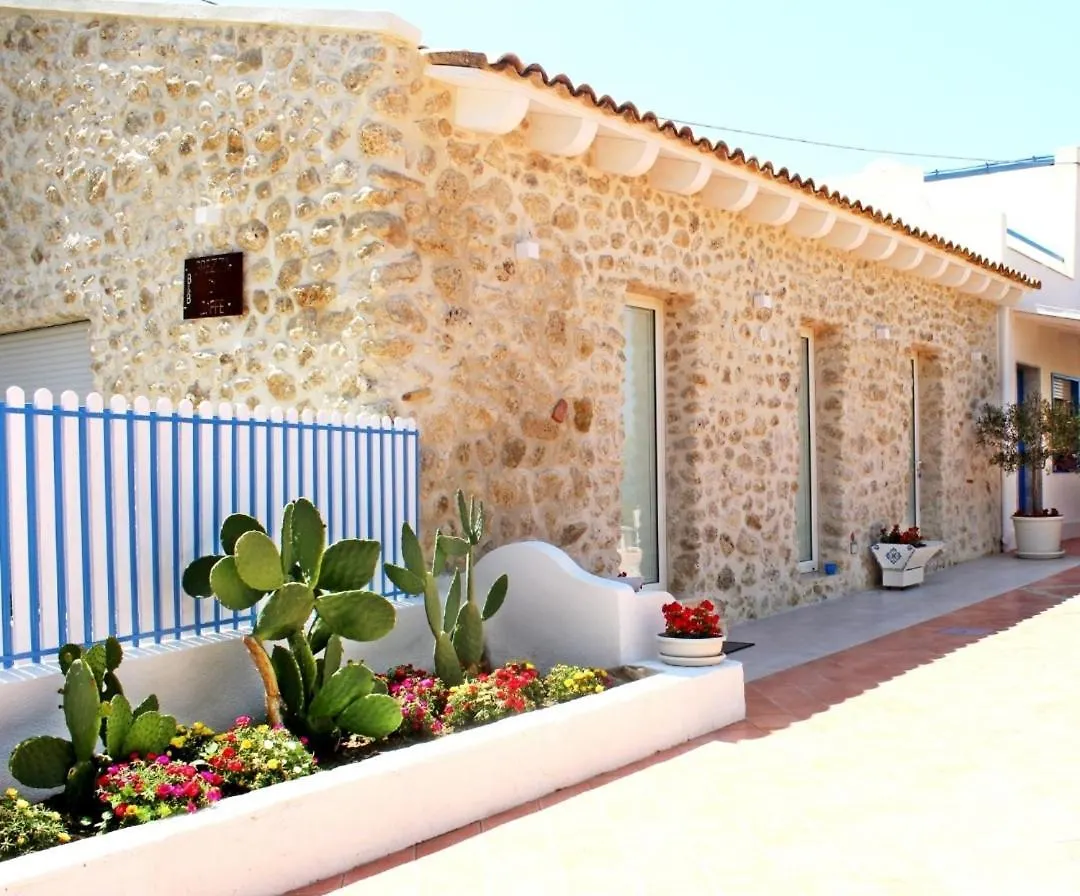 Casa Vacanze Brezza Di Gaffe Torre di Gaffe 0*,