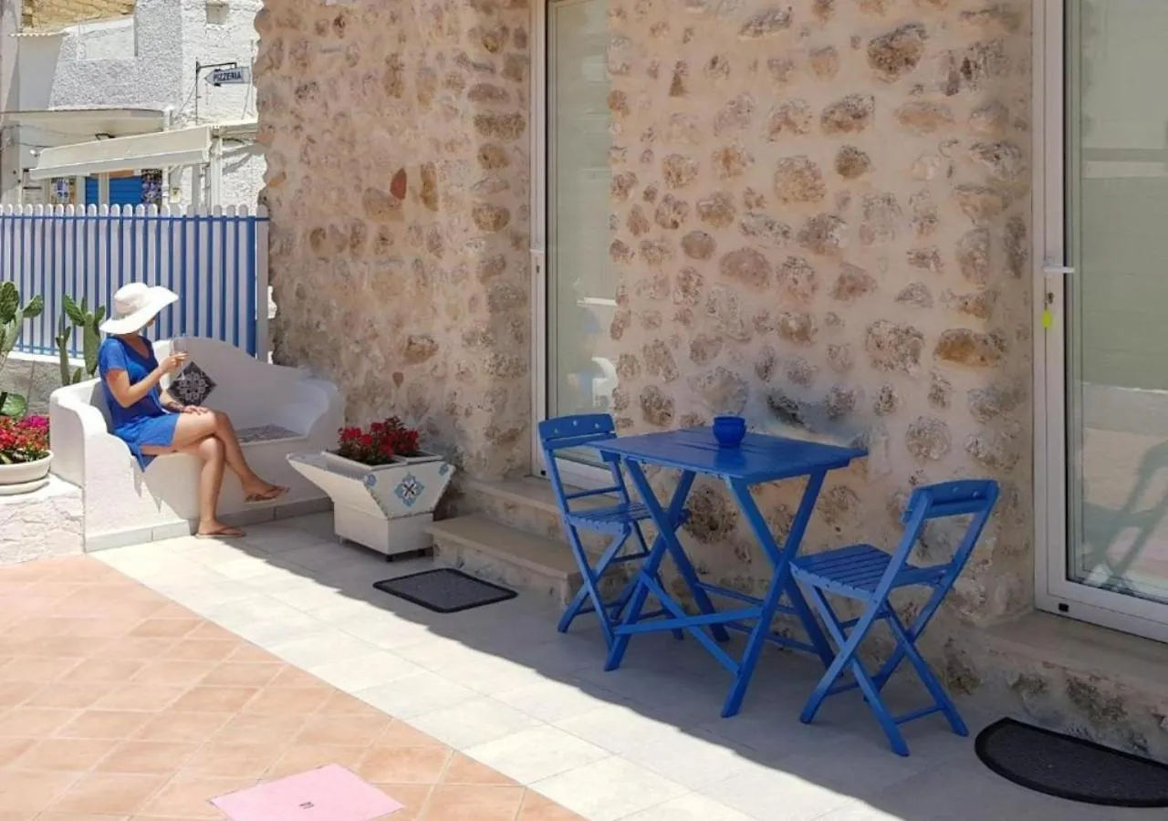 Casa Vacanze Brezza Di Gaffe Torre di Gaffe 0*,  Italy